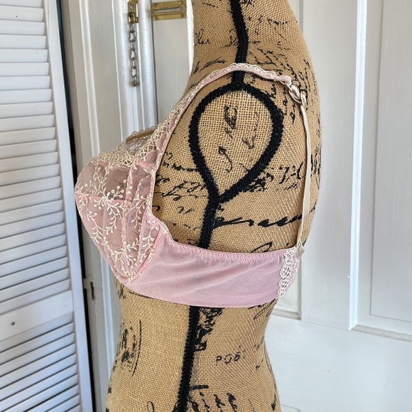 Bra - Picture 3 of 5